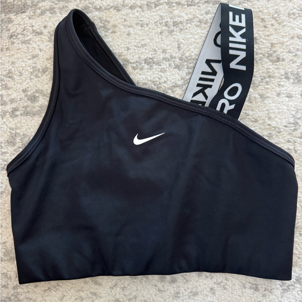 Nike Pro Black Sports Bra - Black - size small - new but no tags